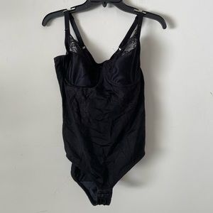 maidenform shape-wear. Size 38C